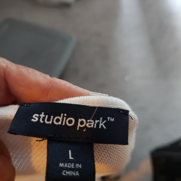 Studio park cardigan sweater - Picture 4 of 5